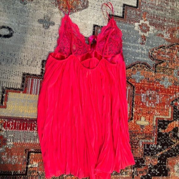 Victorias Secret pleated babydoll Size Large - Picture 4 of 5